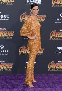 Evangeline Lilly feet photo thumbnail