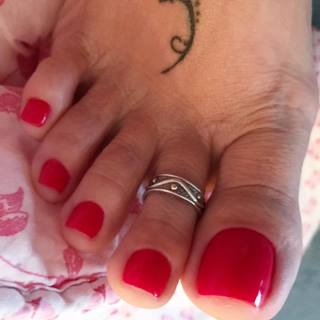 Karin Klemp feet photo thumbnail