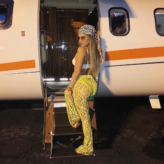 Chanel West Coast feet photo thumbnail