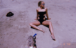 Jasmine Sanders feet photo thumbnail