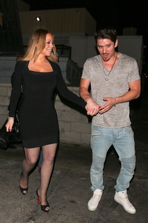 Mariah Carey feet photo thumbnail
