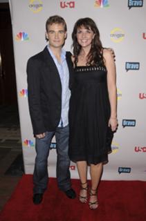 Amanda Tapping feet photo 5