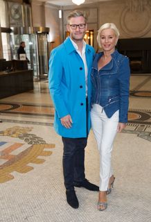 Denise Van Outen feet photo thumbnail