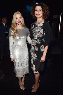 Amanda Seyfried feet photo thumbnail