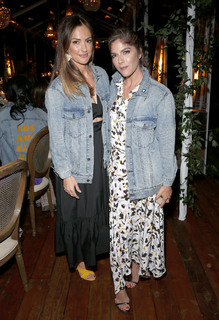 Minka Kelly feet photo thumbnail