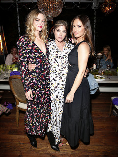 Minka Kelly feet photo thumbnail
