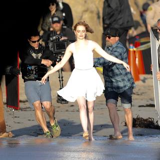 Emma Stone feet photo thumbnail