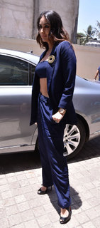 Kareena Kapoor feet photo thumbnail