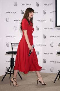 Laetitia Casta feet photo thumbnail