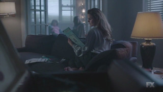 Keri Russell feet photo thumbnail