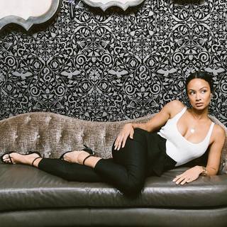 Draya Michele feet photo thumbnail