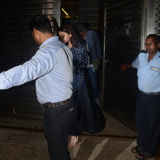Alia Bhatt feet photo thumbnail