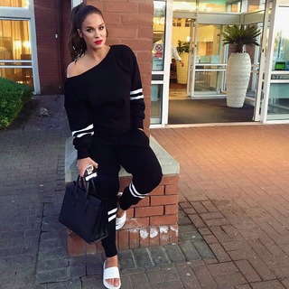 Vicky Pattison feet photo thumbnail