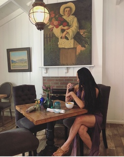 Nikki Garcia feet photo thumbnail