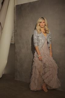 Vera Brezhneva feet photo thumbnail