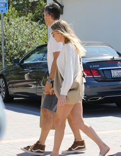 LeAnn Rimes feet photo thumbnail