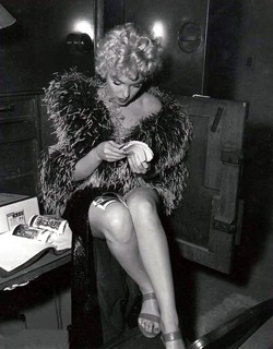 Marilyn Monroe feet photo thumbnail