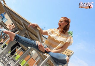 Rebecca Berardi feet photo thumbnail