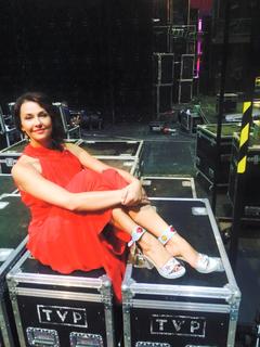 Anna Popek feet photo thumbnail