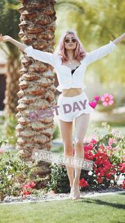 Elsa Hosk feet photo thumbnail