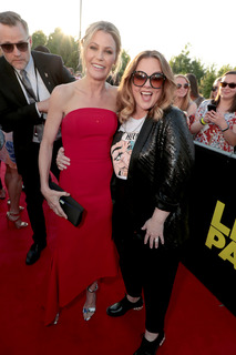 Julie Bowen feet photo thumbnail