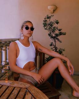 Jasmine Sanders feet photo thumbnail