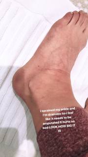 Gabbie Hanna feet photo thumbnail
