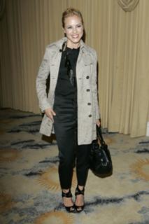 Maria Bello feet photo thumbnail