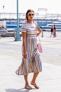 Irina Shayk feet photo thumbnail
