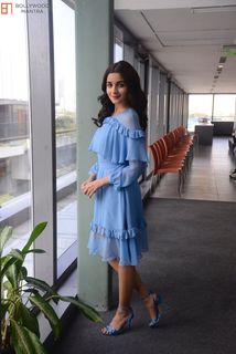 Alia Bhatt feet photo thumbnail