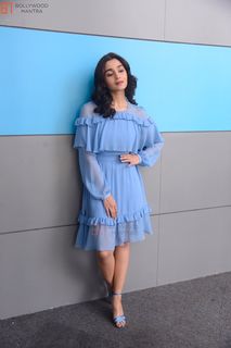Alia Bhatt feet photo thumbnail