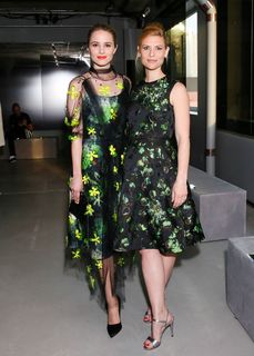 Claire Danes feet photo thumbnail