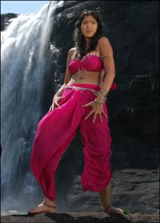 Raai Laxmi feet photo thumbnail