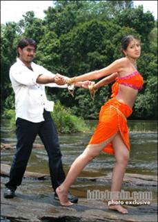 Raai Laxmi feet photo thumbnail
