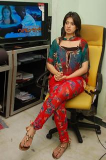 Raai Laxmi feet photo thumbnail