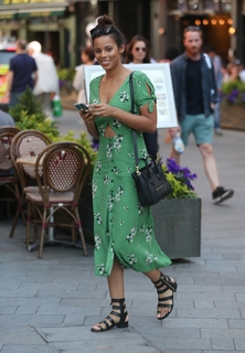Rochelle Humes feet photo thumbnail