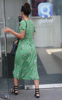Rochelle Humes feet photo thumbnail