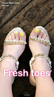 Chanel West Coast feet photo thumbnail