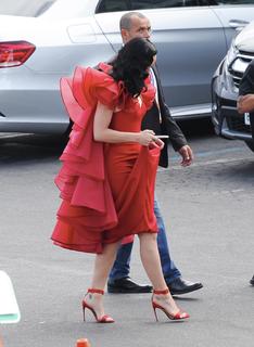 Katy Perry feet photo thumbnail