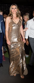 Elizabeth Hurley feet photo thumbnail