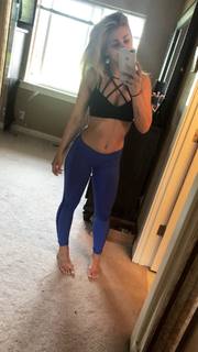 Paige VanZant feet photo thumbnail