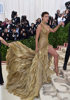 Irina Shayk feet photo thumbnail