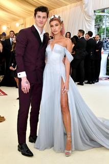 Hailey Bieber feet photo thumbnail