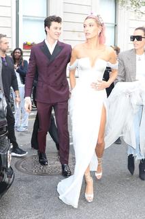 Hailey Bieber feet photo thumbnail