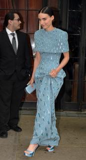 Rooney Mara feet photo thumbnail