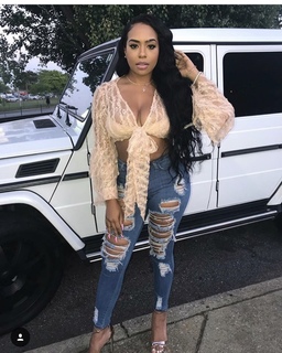 B. Simone feet photo 2