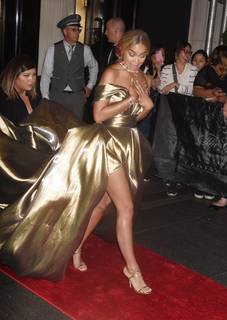 Jasmine Sanders feet photo thumbnail