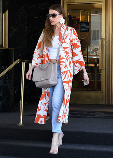 Sofía Vergara feet photo thumbnail
