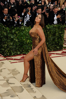 Ashley Graham feet photo thumbnail