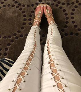 Jenelle Jcakess feet photo thumbnail